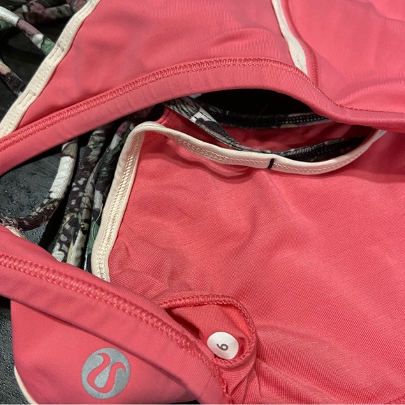 Lululemon Sport Bra - Picture 4 of 5